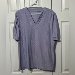 Women's Lavender Eyelet V-Neck Shirt XL
